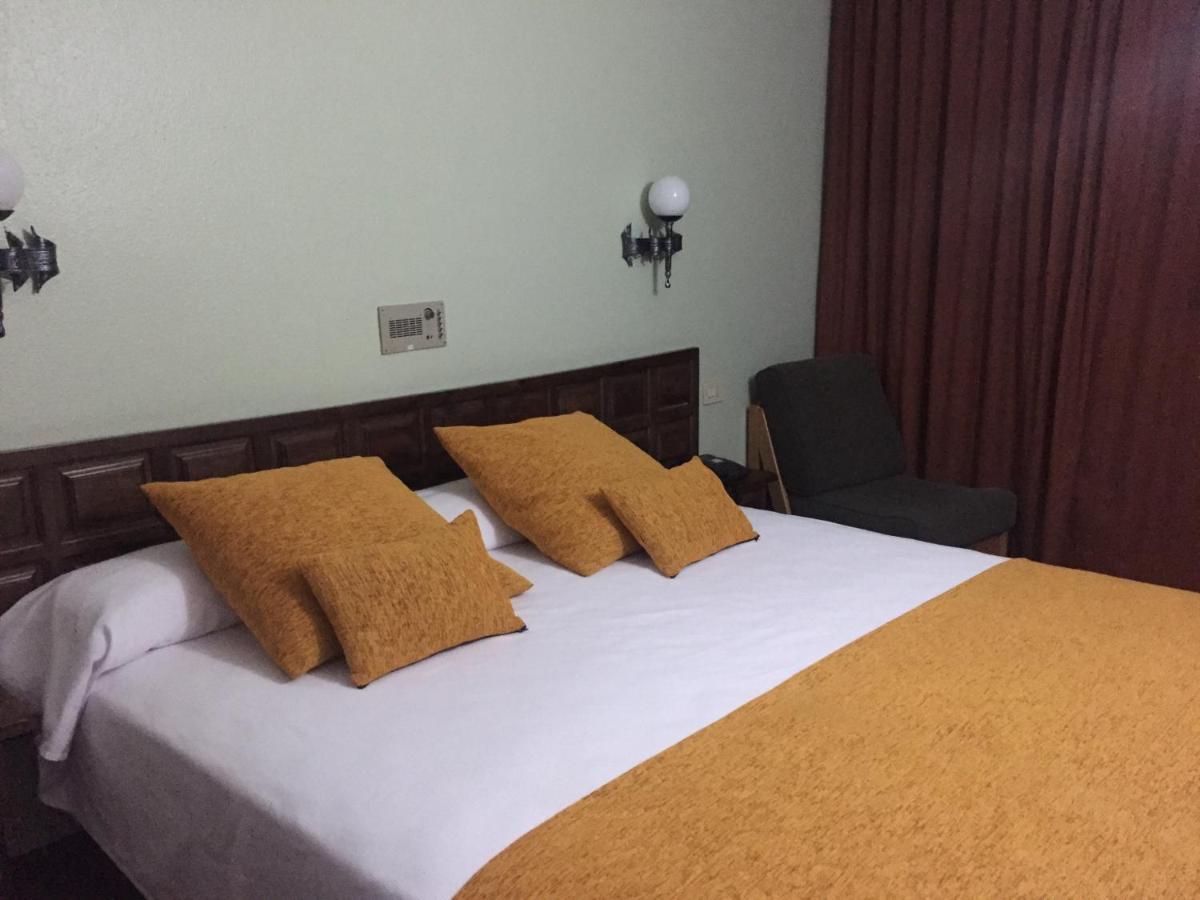 Sant Julià de Lòria Hotel Folch מראה חיצוני תמונה