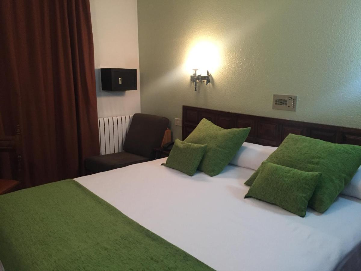 Sant Julià de Lòria Hotel Folch מראה חיצוני תמונה