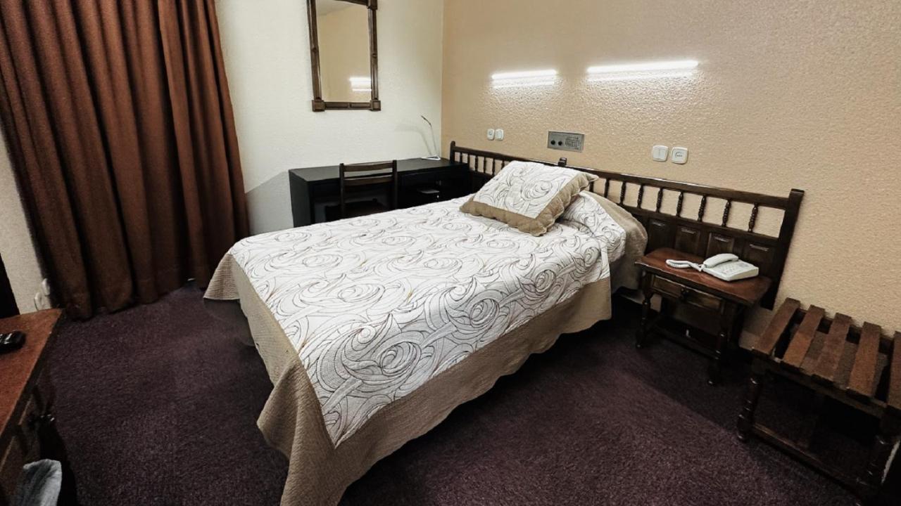 Sant Julià de Lòria Hotel Folch מראה חיצוני תמונה