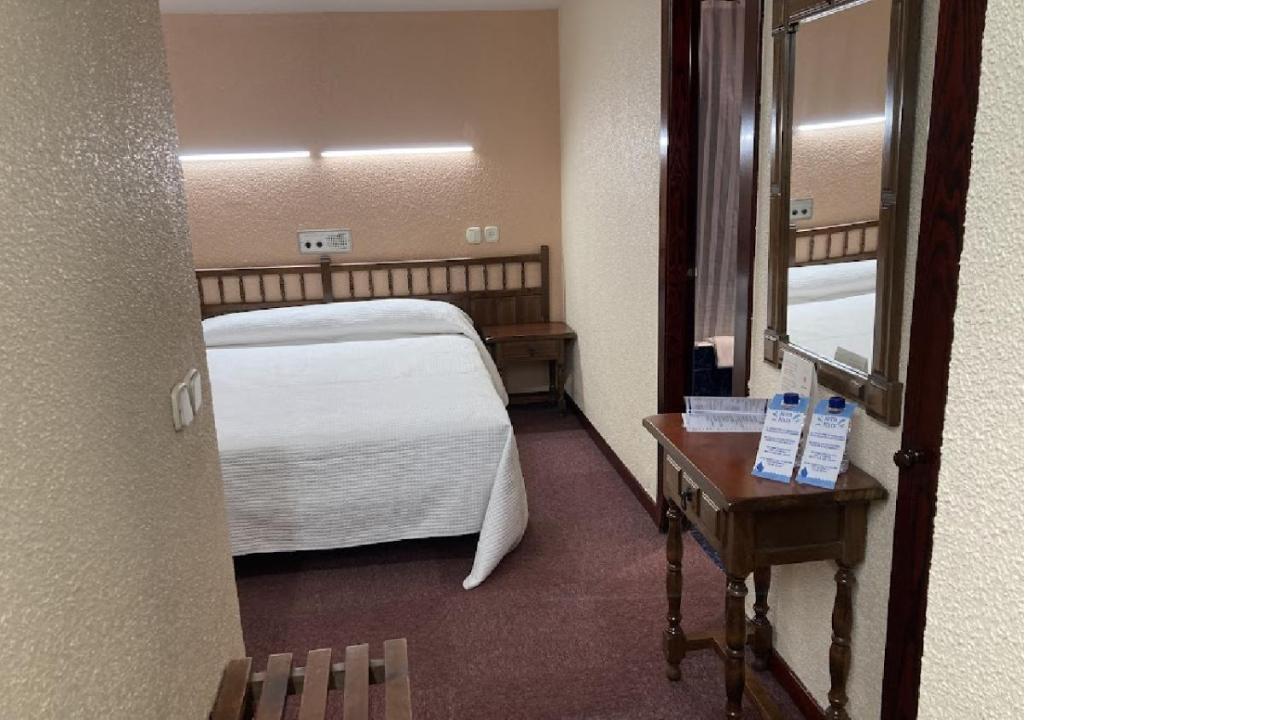 Sant Julià de Lòria Hotel Folch מראה חיצוני תמונה