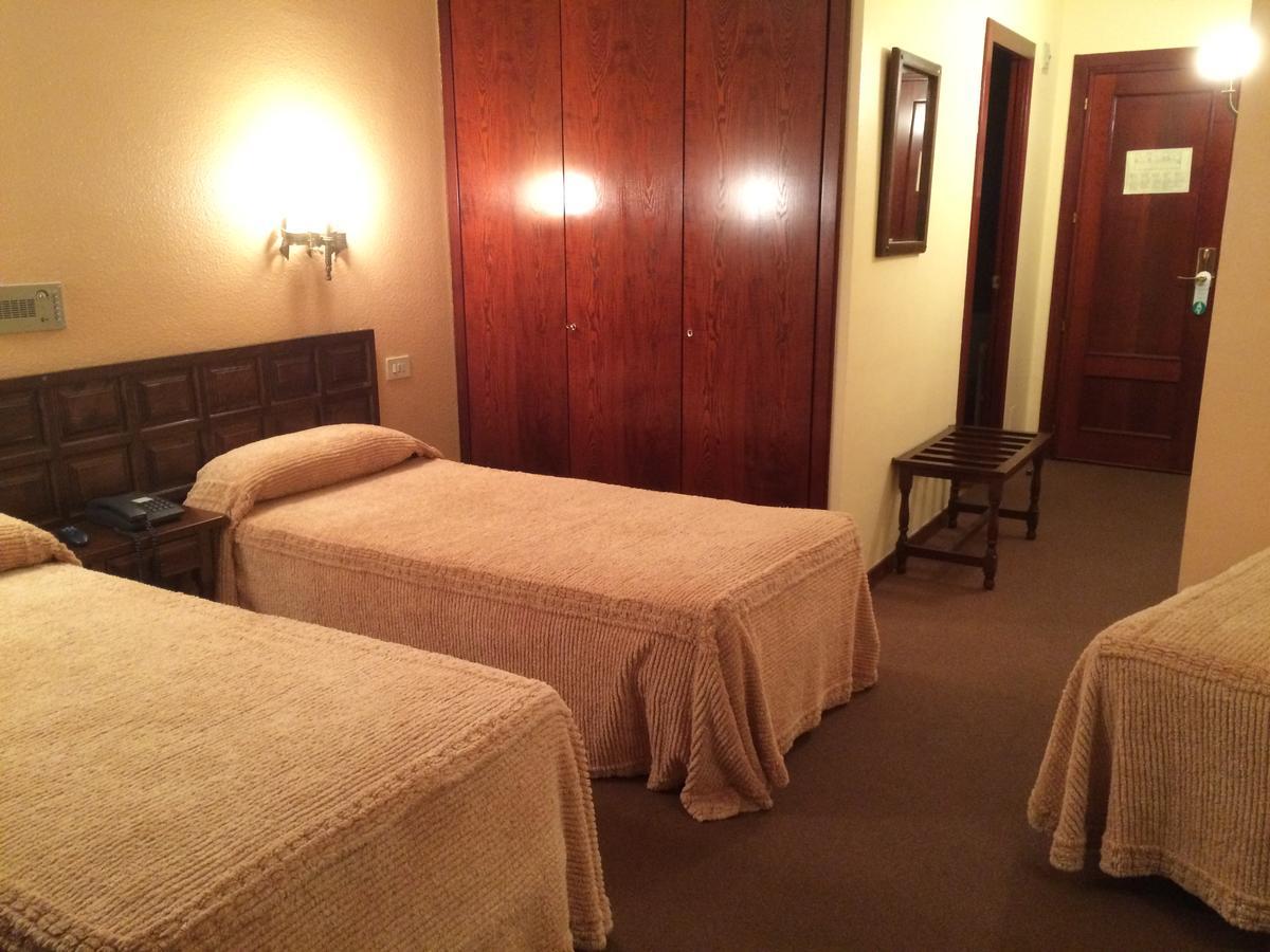 Sant Julià de Lòria Hotel Folch מראה חיצוני תמונה