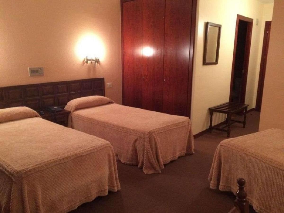 Sant Julià de Lòria Hotel Folch מראה חיצוני תמונה