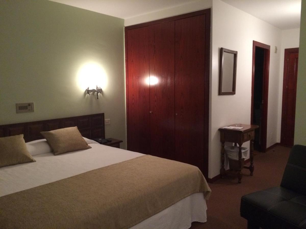 Sant Julià de Lòria Hotel Folch מראה חיצוני תמונה